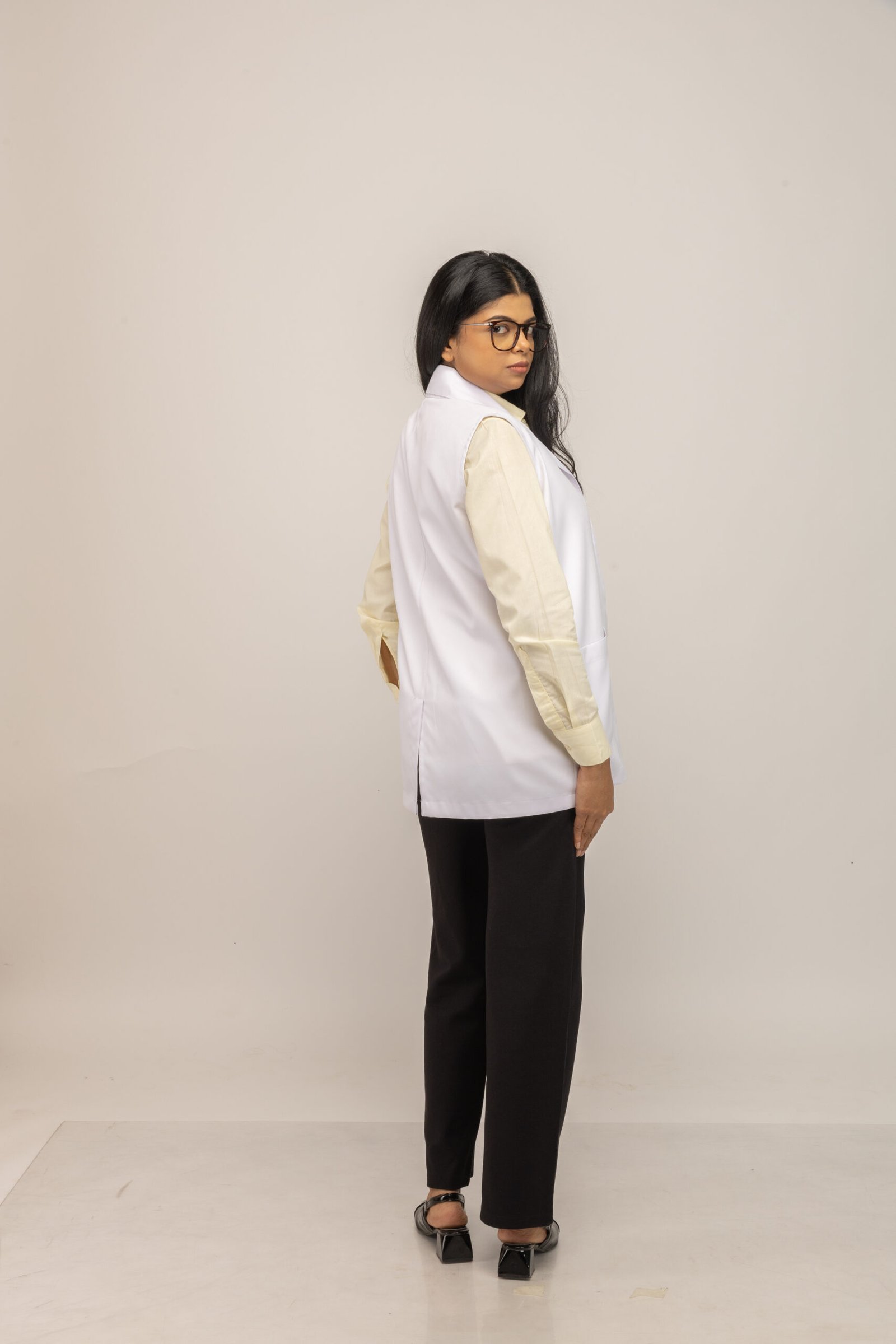 Women’s Sleeveless Apron