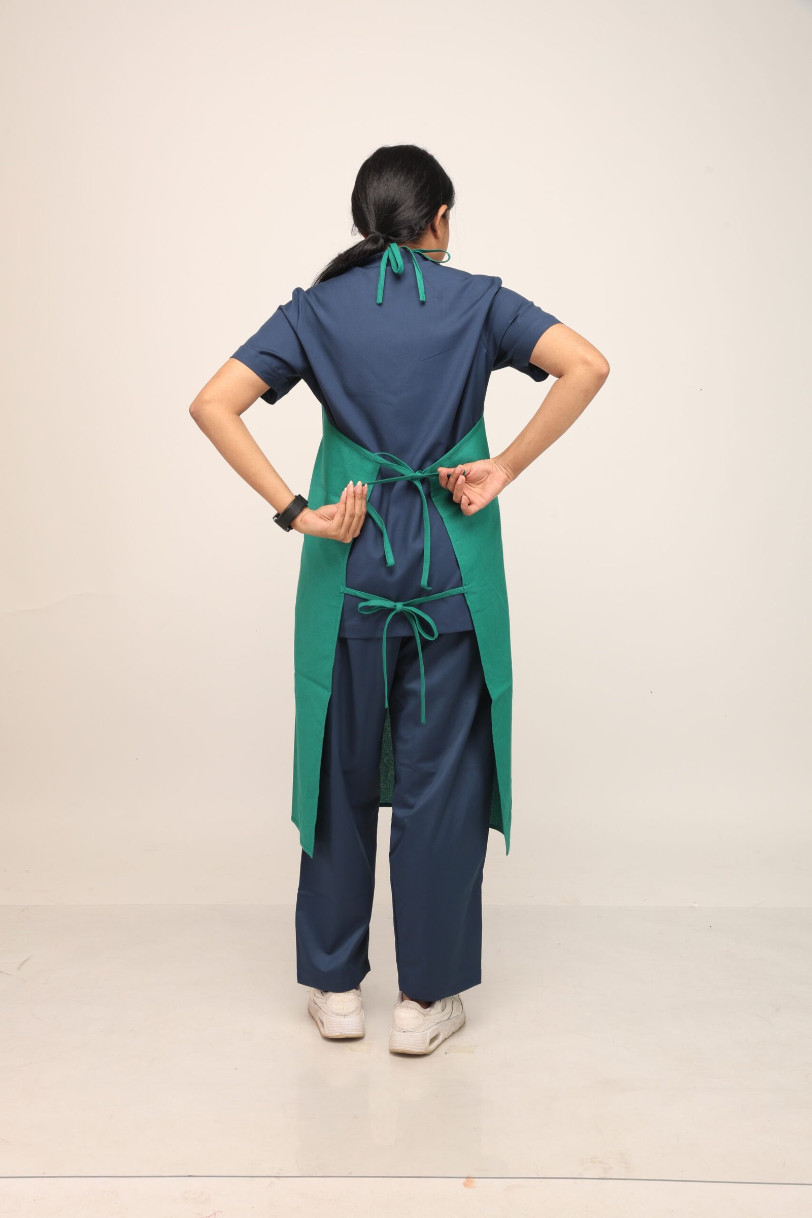 Buy Unisex Bib Apron for Healthcare Professionals