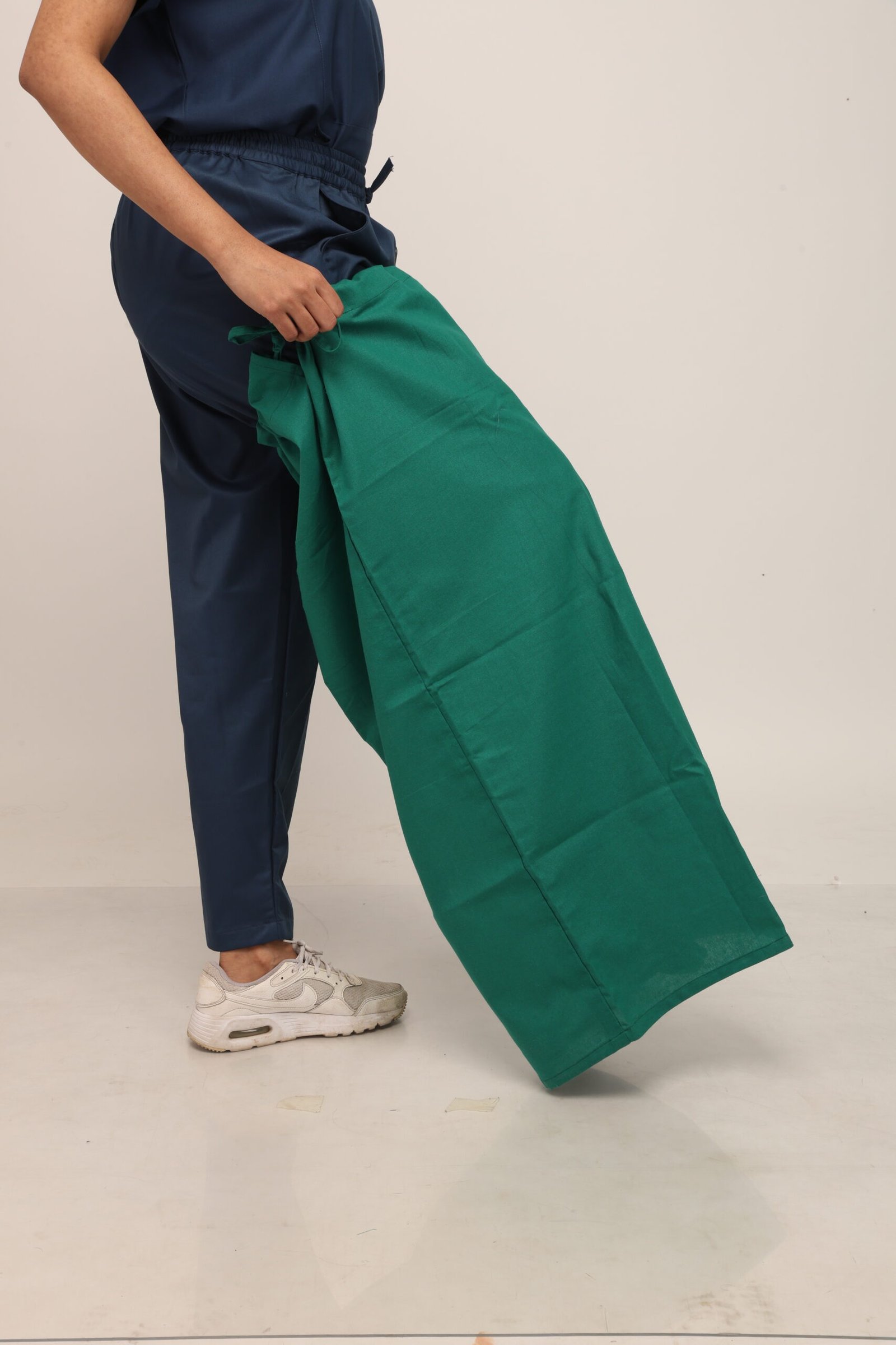 Comfortable Patient Leggings for Hospital Wear